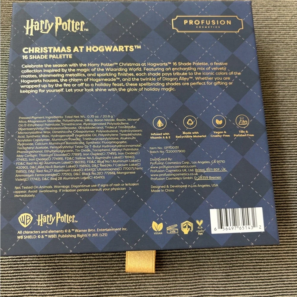 Profusion Cosmetics Harry Potter  Eyeshadow Palette and eye and face brush set